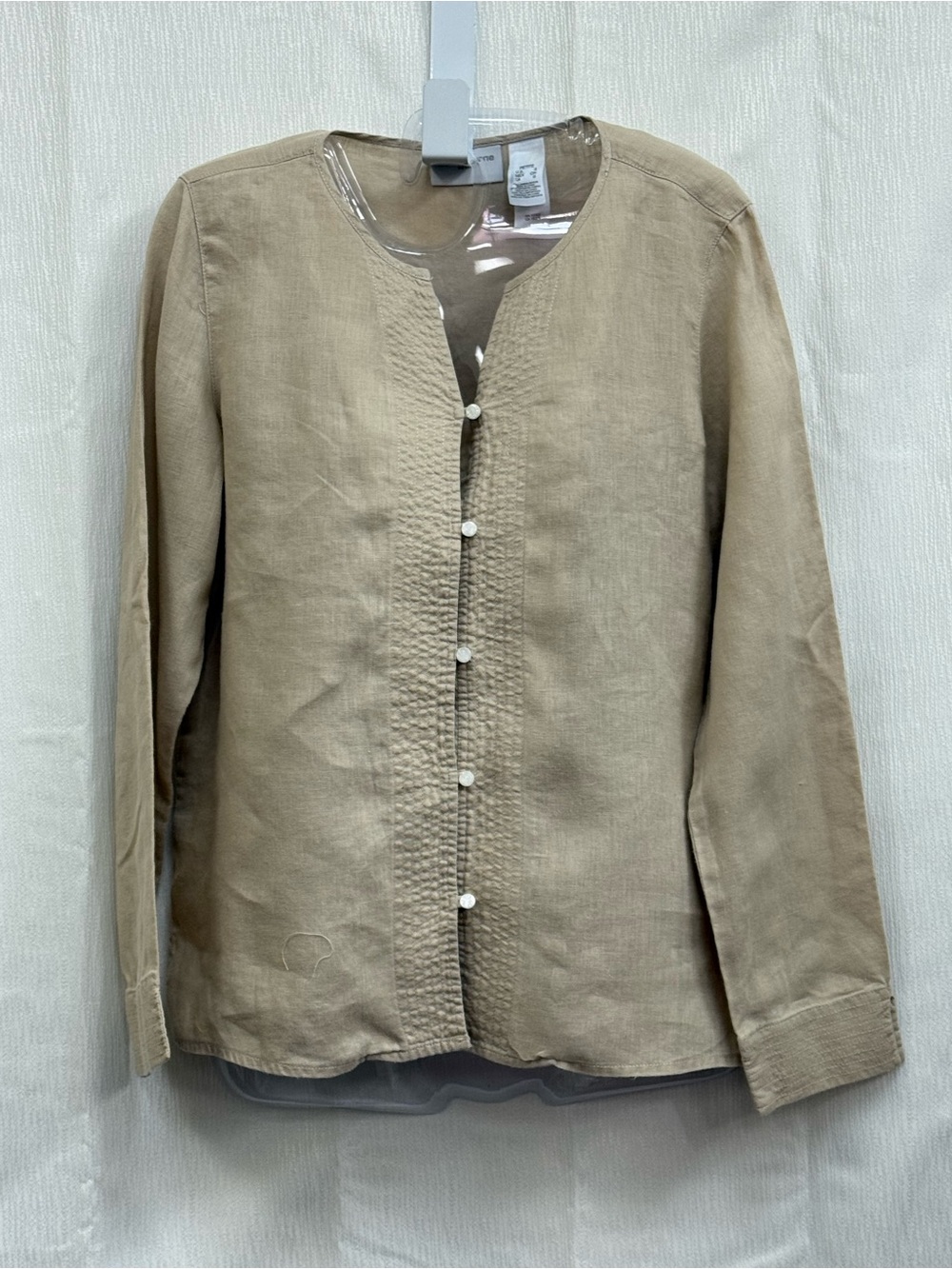 100%linen Liz Claiborne Neutral Tan Collarless Button blouse